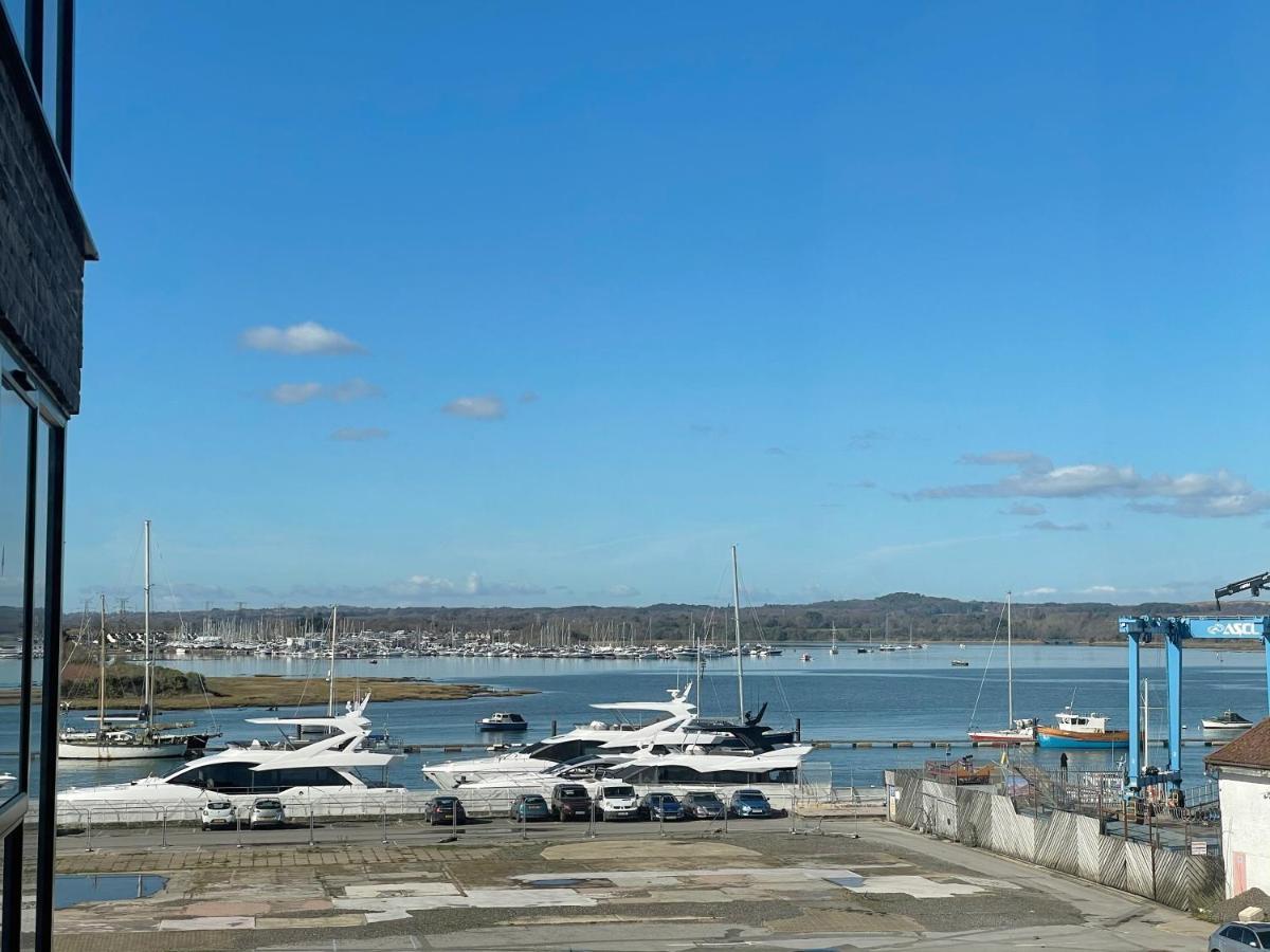 Poole Quay Sea Views Apartment No 3 Exteriör bild